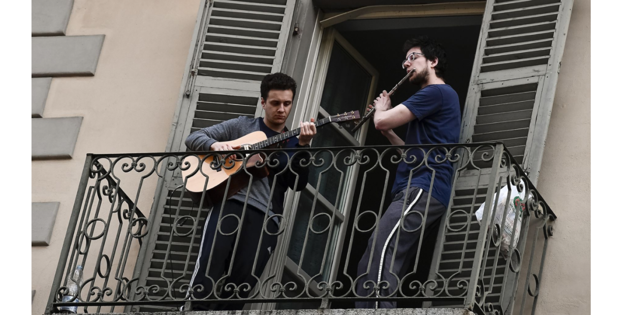 In the streets a serenade